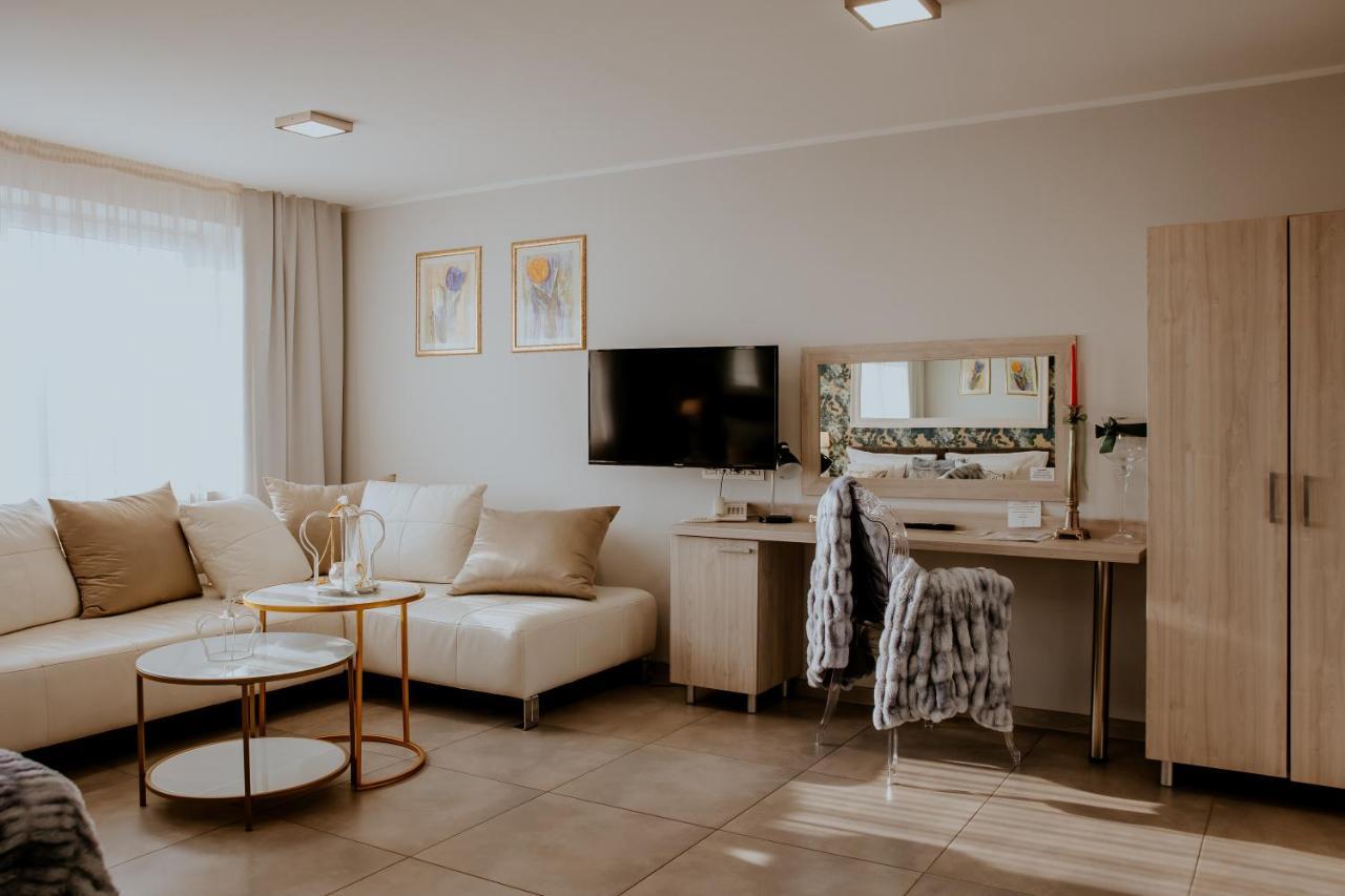 Zasutowo Hotel Greys Polonia מראה חיצוני תמונה