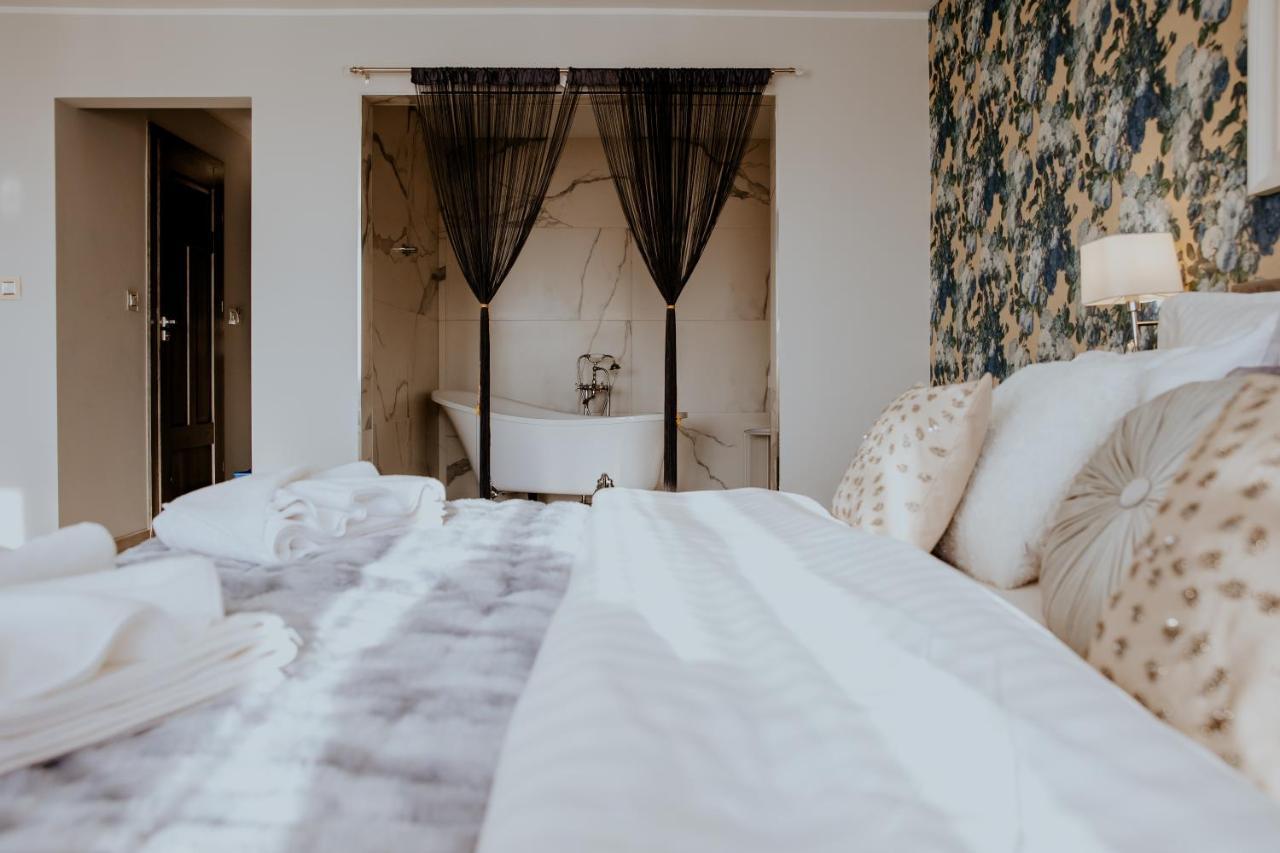 Zasutowo Hotel Greys Polonia מראה חיצוני תמונה