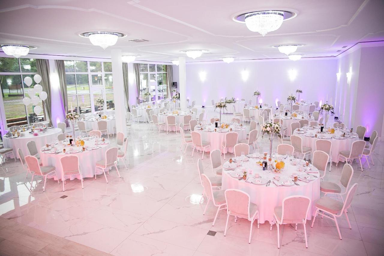 Zasutowo Hotel Greys Polonia מראה חיצוני תמונה